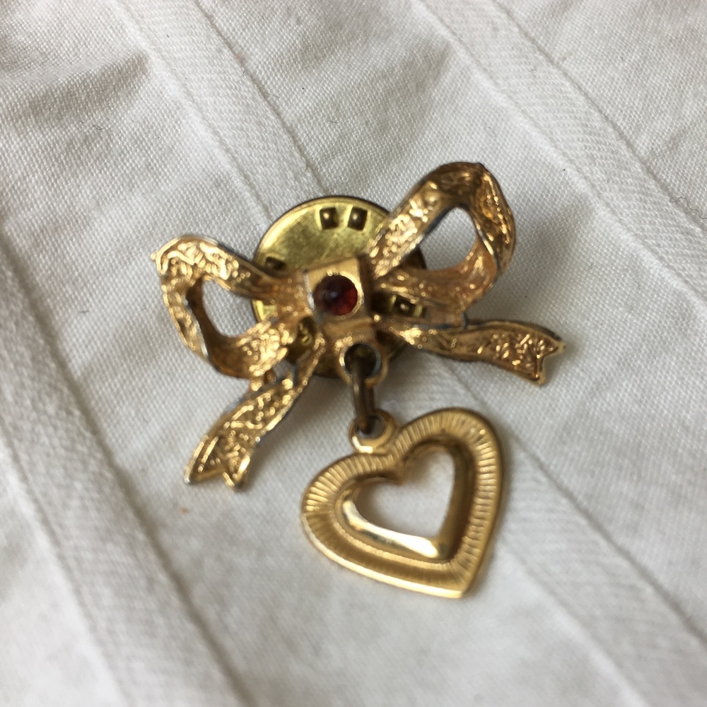 Vintage Bow with Heart Pin